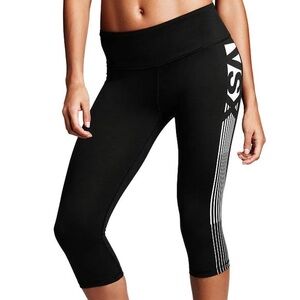 Victoria's Secret VSX Sport Knockout Crop Black/White VSX Sz S Medium Rise